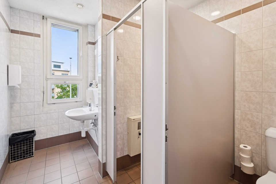 Fitted office for rent in Nänikon!, Stationsstrasse, 8606 Nänikon, Zurich, CH