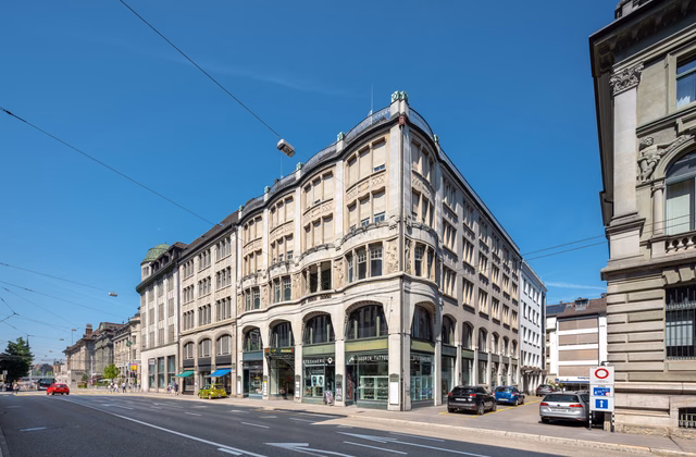 Recognize potential - practice premises near the station