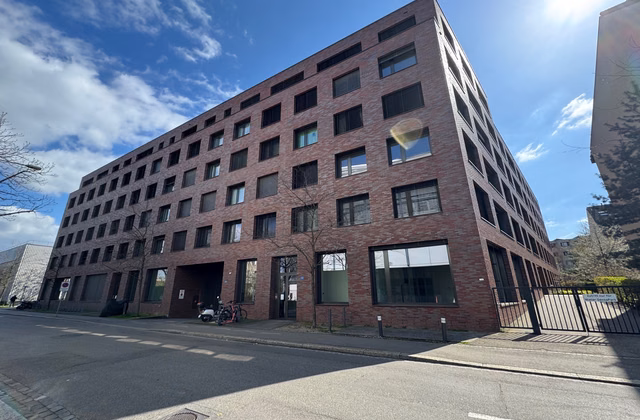 Attractive commercial space in a central location in Basel – 165 m² available immediately