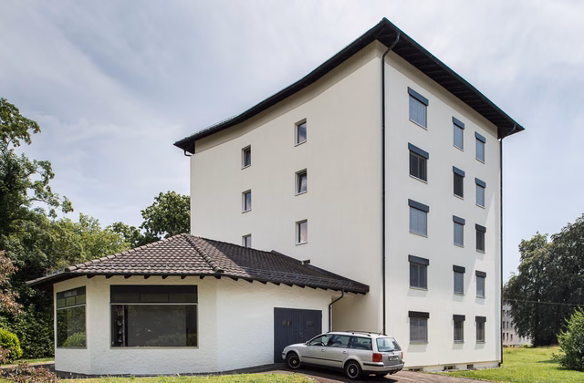 First 2 months rent-free - Spacious commercial space