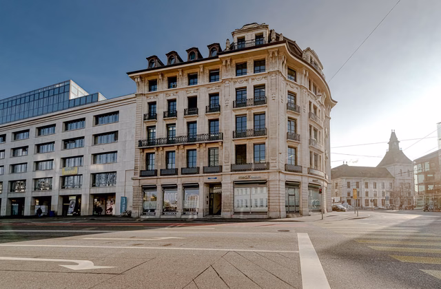 Spacious office in a prime location