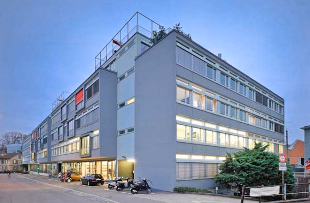 Attractive storage space in Zurich