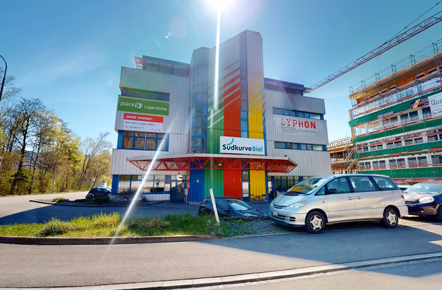 Generous storage area (approx. 830 m2) on the 2nd floor