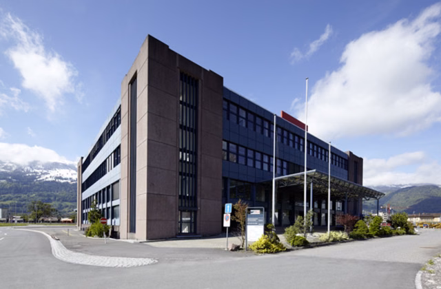 Fitted-out training premises