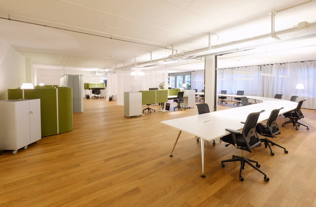 Office and commercial premises in a tax-advantaged location near the airport