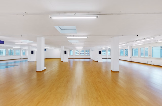 Spacious 358 m² office – Ideal space for dynamic companies