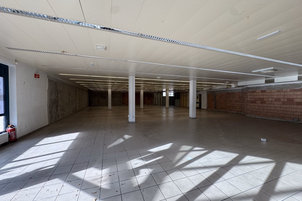 My new retail space in the heart of Courroux, Rue du 23 Juin, 2822 Courroux, Jura, CH