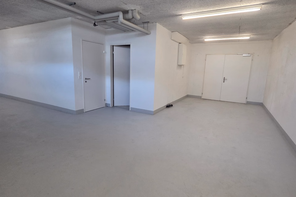 More space for your freedom!, Hochstrasse, 8330 Pfäffikon ZH, Zurich, CH