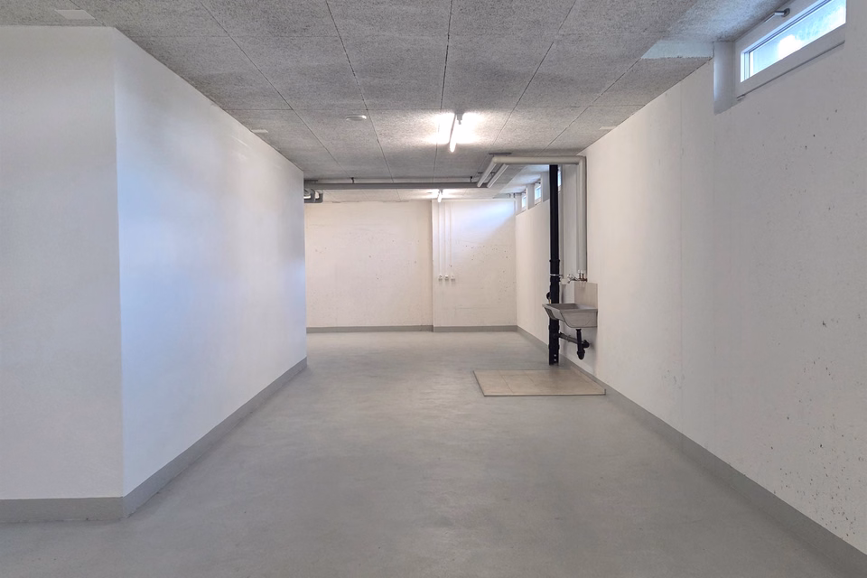 More space for your freedom!, Hochstrasse, 8330 Pfäffikon ZH, Zurich, CH