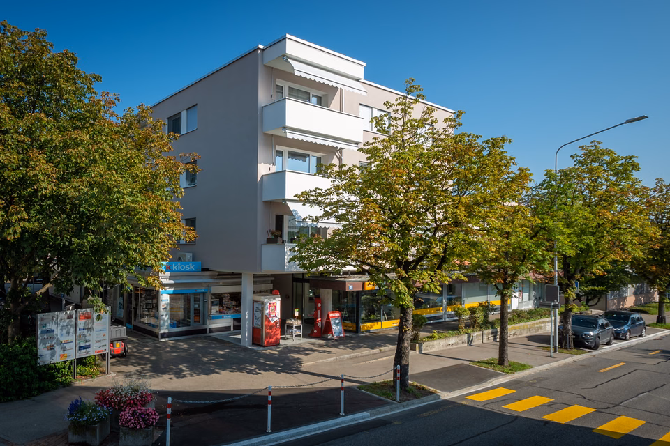 Central commercial space in Rümlang for rent, Bahnhofstrasse, 8153 Rümlang, Zurich, CH