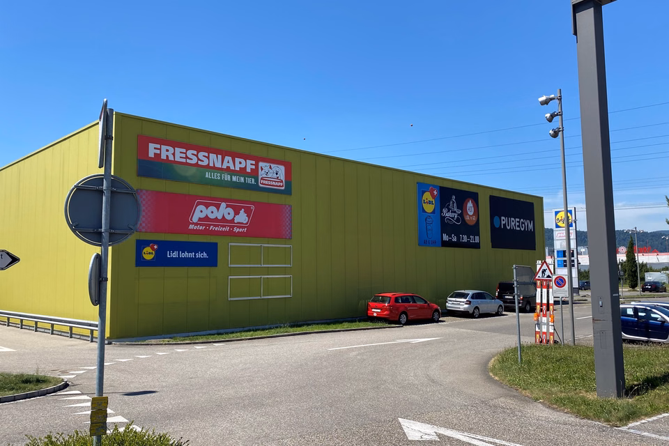 My new storage unit in Retailpark Oftringen, Nordstrasse, 4665 Oftringen, Aargau, CH