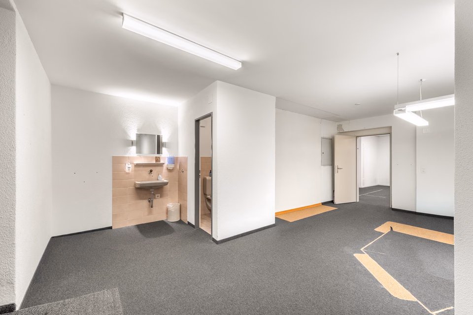 Your new commercial rental space in the beautiful Old Town of Schaffhausen, Oberstadt 5, 8200 Schaffhausen, Schaffhausen, CH