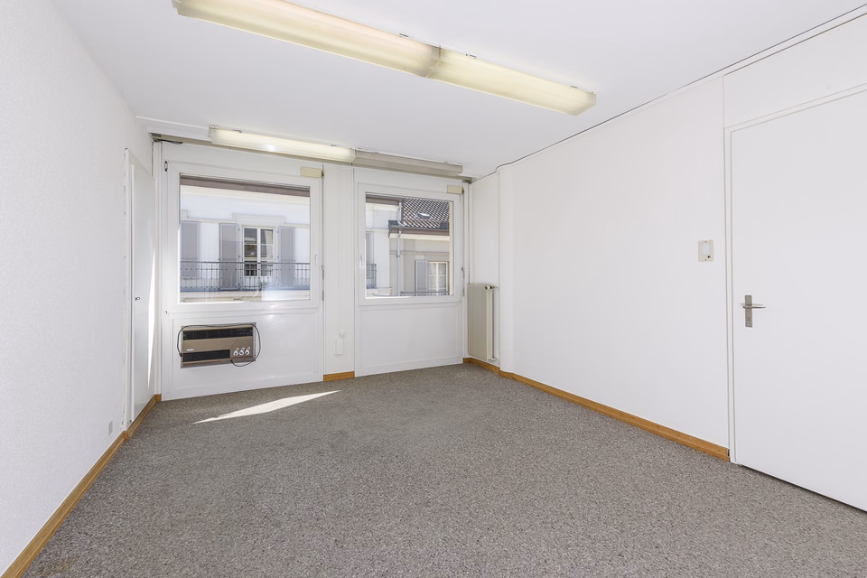 Commercial space in the city centre, Rue Caroline, 1003 Lausanne, Vaud, CH