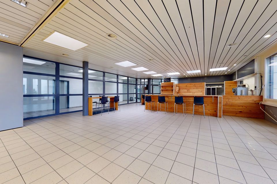 Here your restaurant will find an ideal location with a courtyard., Industriestr., 5036 Oberentfelden, Aargau, CH
