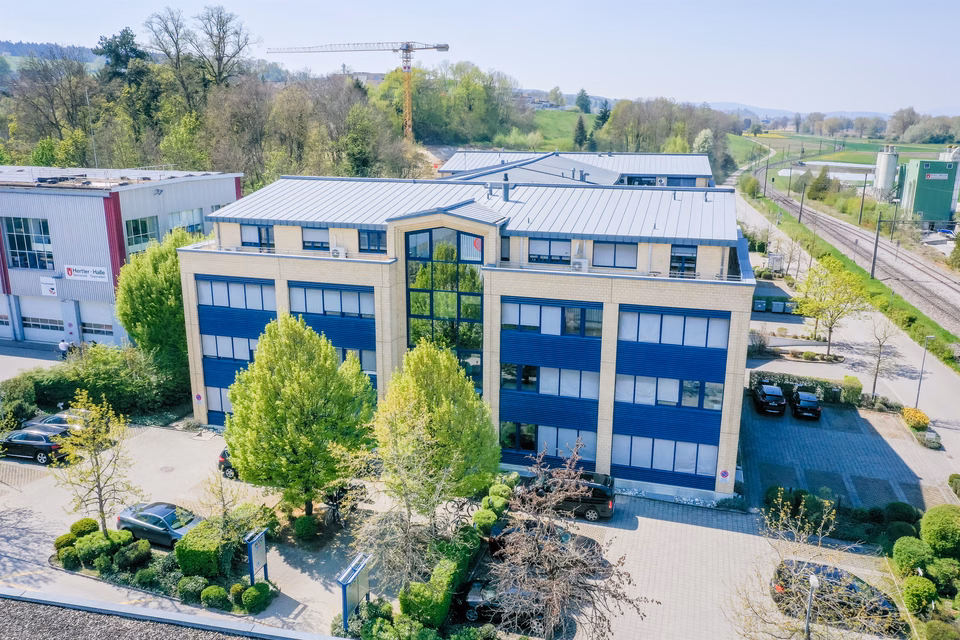 Furnished workstation in the High-Tech Center, Lohstampfenstrasse, 8274 Tägerwilen, Thurgau, CH