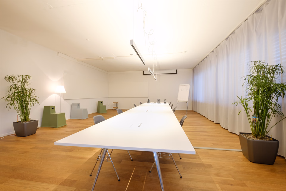 Office and commercial premises in a tax-advantaged location near the airport, Cherstrasse, 8152 Glattbrugg, Zurich, CH