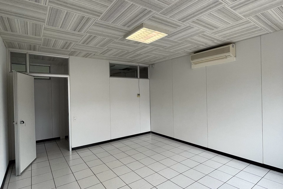 Your commercial space in Rivera, Via Cantonale, 6802 Rivera, Ticino, CH