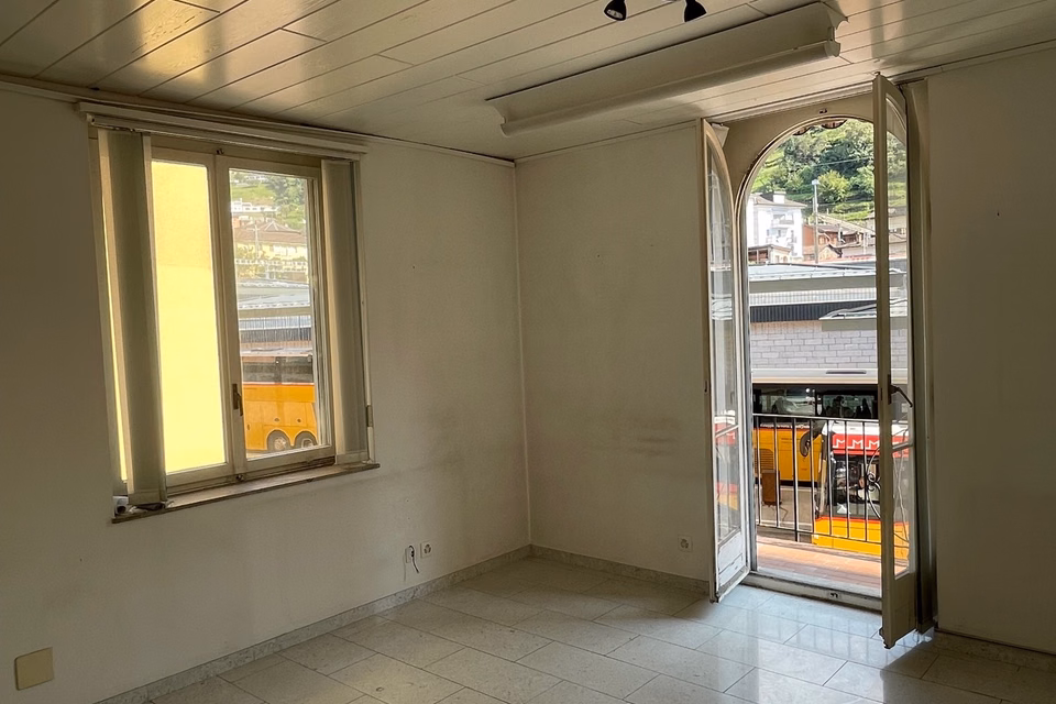 Your commercial space in the heart of Bellinzona, Viale Stazione, 6500 Bellinzona, Ticino, CH