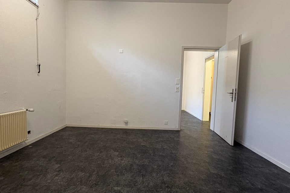 Pop-up commercial space right at the station!, Bahnhofstrasse, 3400 Burgdorf, Bern, CH