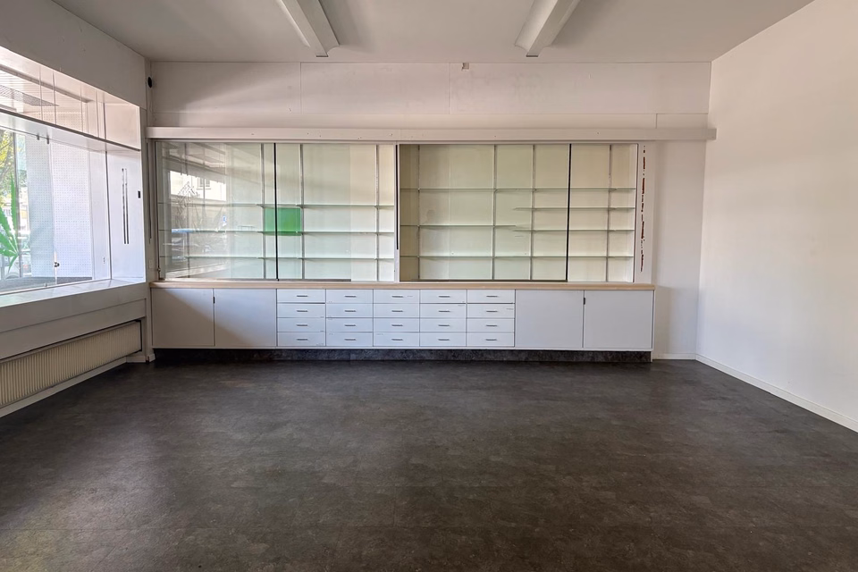 Pop-up commercial space right at the station!, Bahnhofstrasse, 3400 Burgdorf, Bern, CH