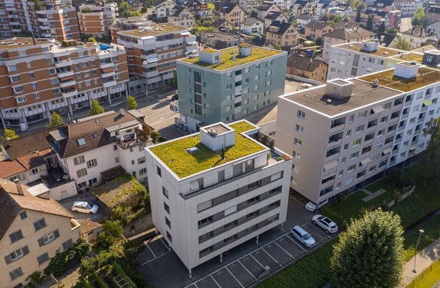 Your commercial property over 95m2 in the centre of Horw!