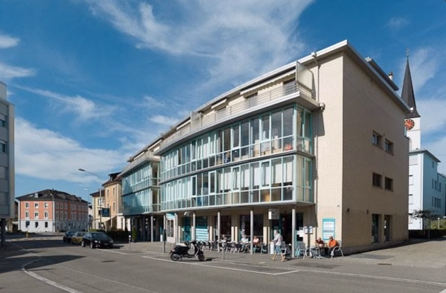 Bright office space in a central location - now with 1 free month's rent!