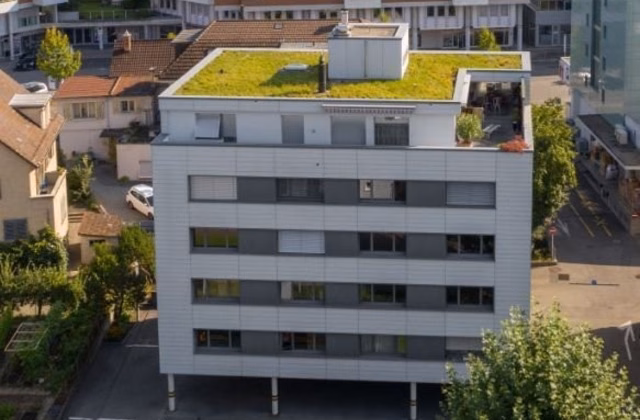 Your 84m2 commercial property in the centre of Horw!