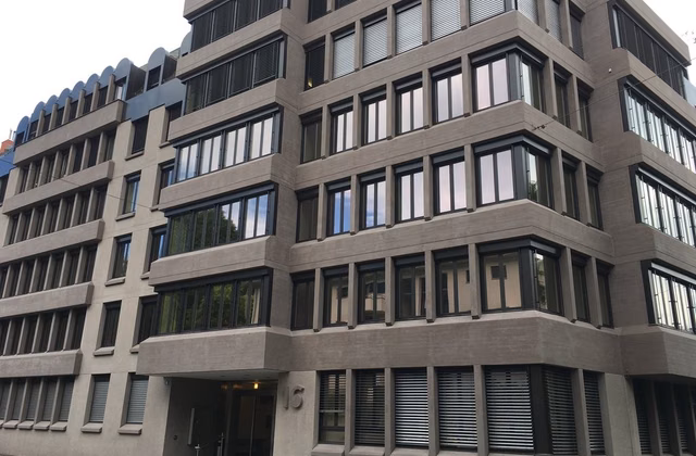 Small car parking space / motorcycle spaces near Zurich-Enge