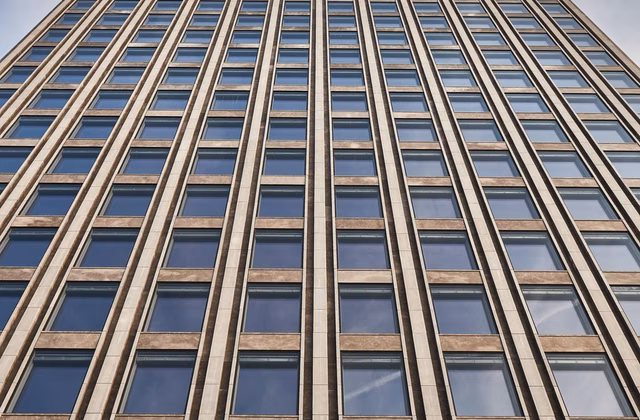 R2 Tower - Werden Sie ein Teil der Walliseller-Skyline