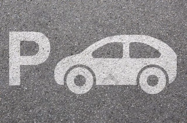 Garage parking space for rent in Horgen