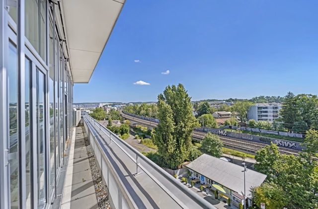 Exclusive office space with panoramic terrace - your view of success!