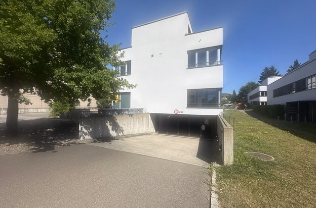 Parking space for rent in Fällanden