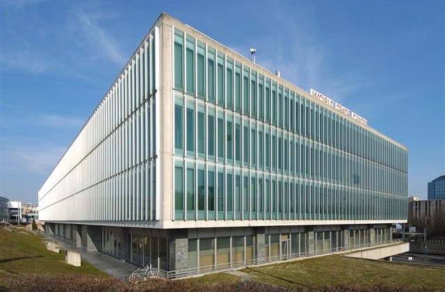 Modular space at the gates of the airport