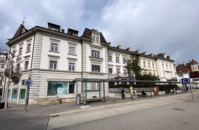 Commercial space for rent directly at Solothurn main railway station!