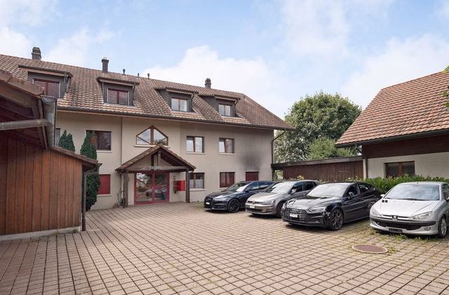 Outdoor parking space in Wichtrach for rent
