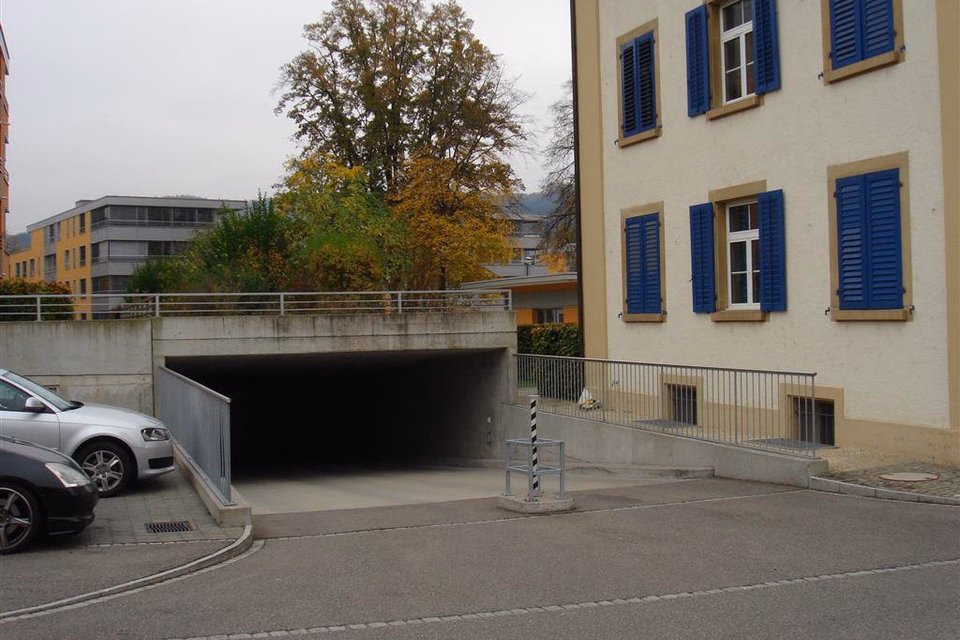 Looking for a parking space near the swimming pool?, Altenburg, 5430 Wettingen, Aargau, CH