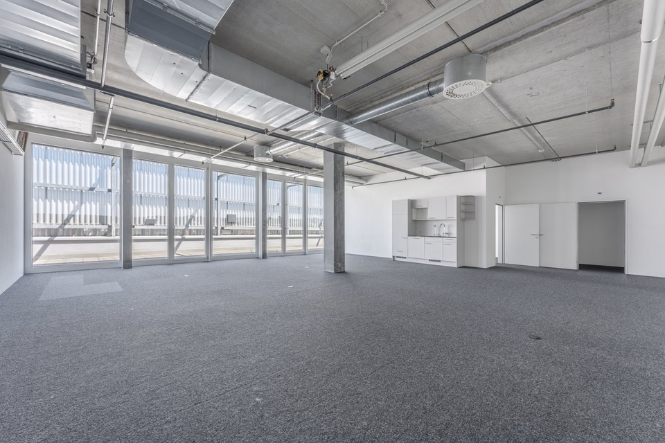 Office with sunny terrace, Industriestrasse, 8604 Volketswil, Zurich, CH