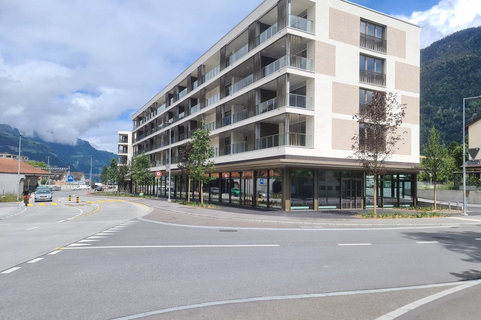 Commercial or office space at Altdorf train station..., Bahnhofplatz, 6460 Altdorf, Uri, CH