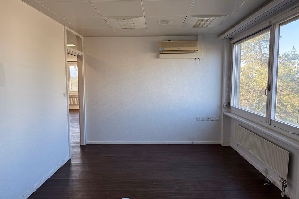 Office premises / practice for rent, Weiningerstrasse, 8103 Unterengstringen, Zurich, CH
