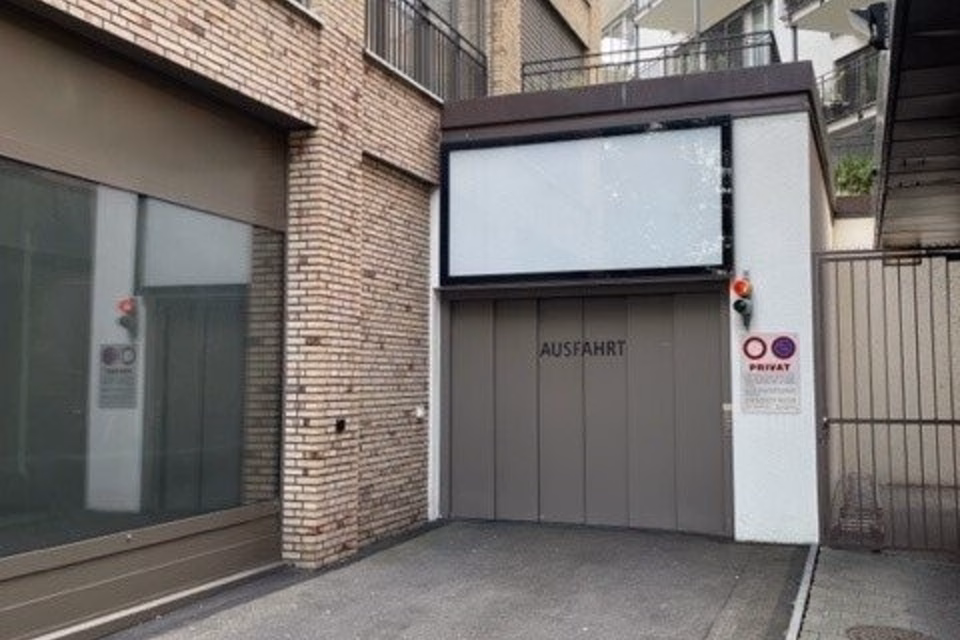 Advertising space for rent directly at Oerlikon Market Square!, Edisonstrasse, 8050 Zürich, Zurich, CH