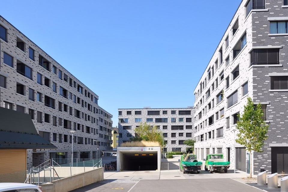 Motorcycle parking space for rent in Winterthur!, Obere Schöntalstr.40-48, Zürcherstr.52-60, Werk, 8406 Winterthur, Zurich, CH