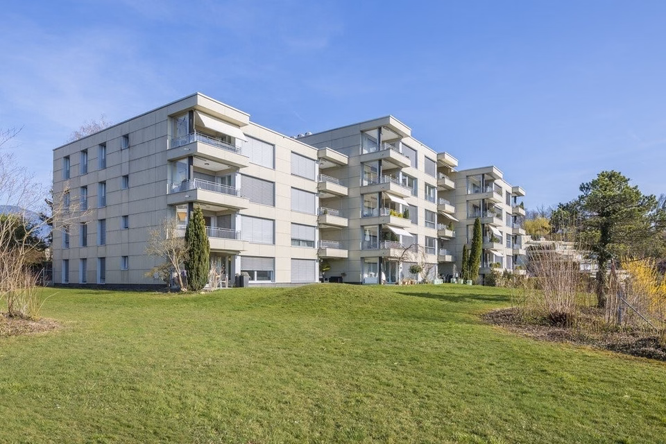 Outdoor parking spaces for rent, Meggenhornstrasse, 6045 Meggen, Lucerne, CH