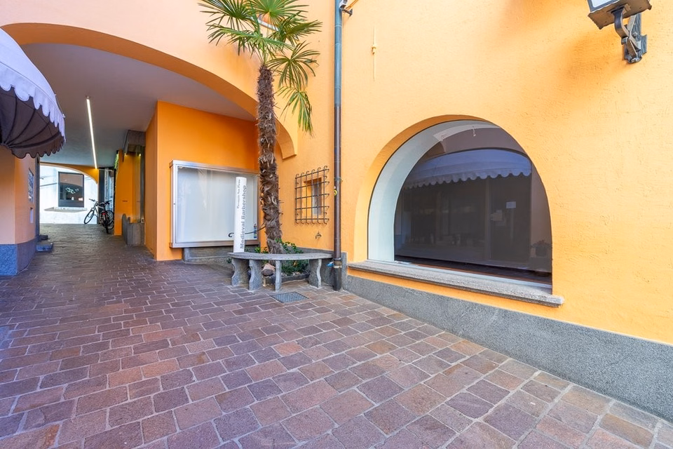 Commercial premises for rent in the heart of Ascona, Passaggio San Pietro, 6612 Ascona, Ticino, CH
