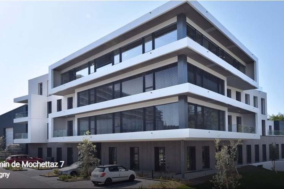 Spacious indoor parking space, Chemin de Mochettaz, 1030 Bussigny, Vaud, CH