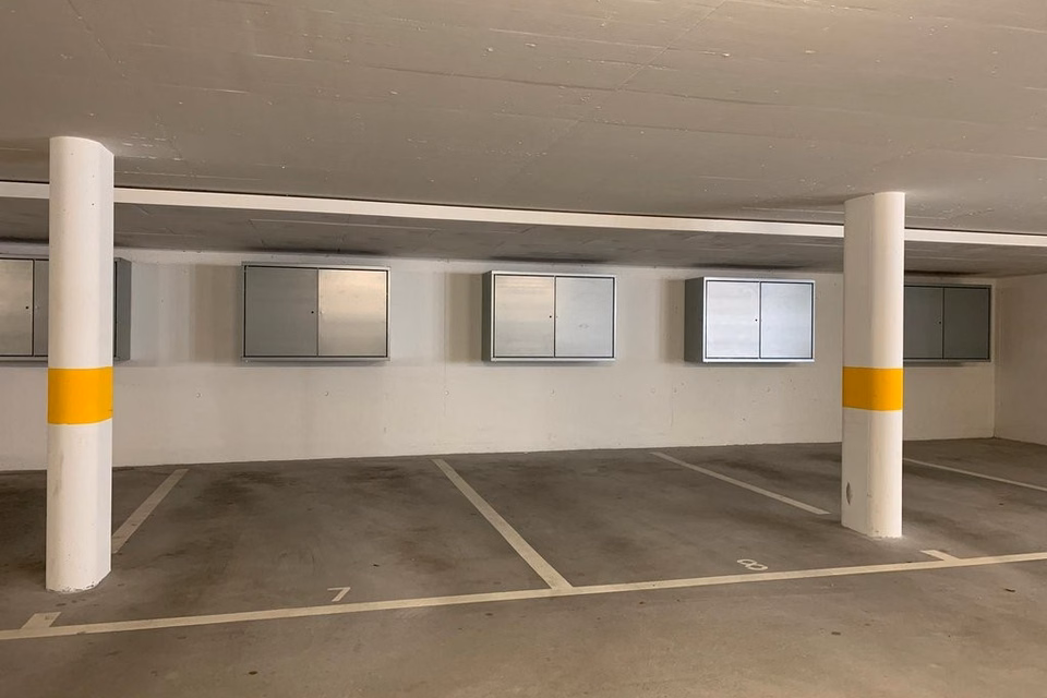Special offer! Central parking space near the Mall of Switzerland, Zugerstrasse, 6030 Ebikon, Lucerne, CH