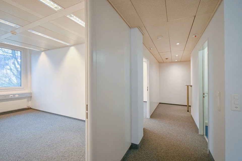130 m2 - 1'100 m2 - Office premises in the Täfern industrial area, Täfernstrasse, 5405 Dättwil AG, Aargau, CH