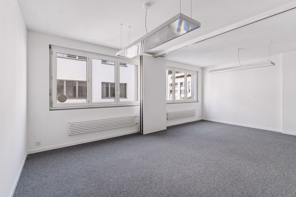 Office of 130 m2 for rent — available immediately or by arrangement, Avenue du Rothorn, 3960 Sierre, Valais/Wallis, CH