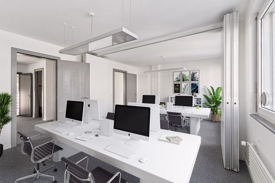 Office of 130 m2 for rent — available immediately or by arrangement, Avenue du Rothorn, 3960 Sierre, Valais/Wallis, CH