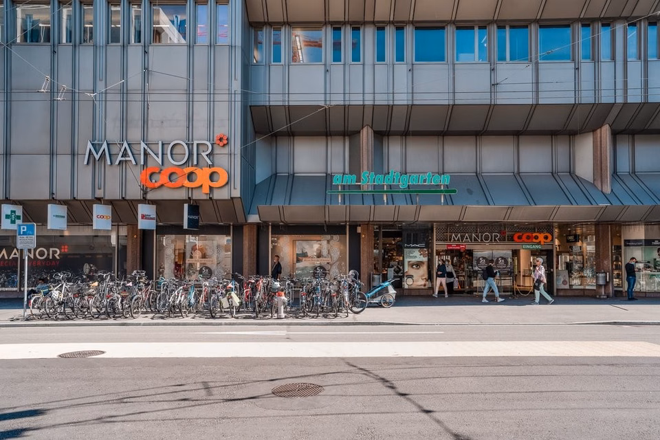 Office premises in the Am Stadtgarten shopping centre (fixed-term), Bankstrasse 8,, 8400 Winterthur, Zurich, CH