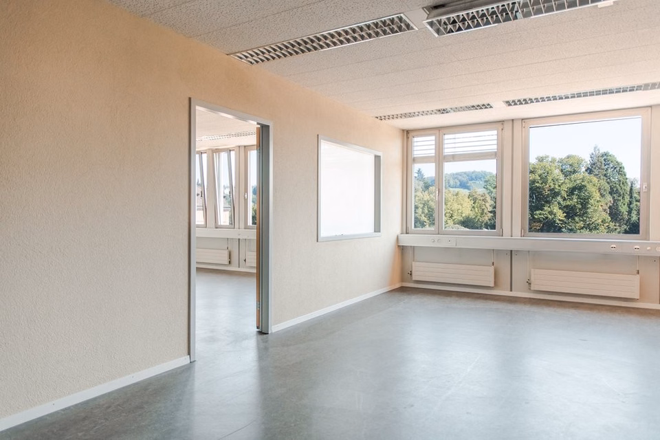Office premises in the Am Stadtgarten shopping centre (fixed-term), Bankstrasse 8,, 8400 Winterthur, Zurich, CH